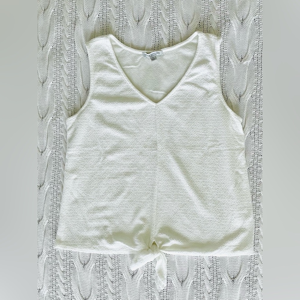 Green Envelope White Sleeveless Top Tie Front Textured Size M